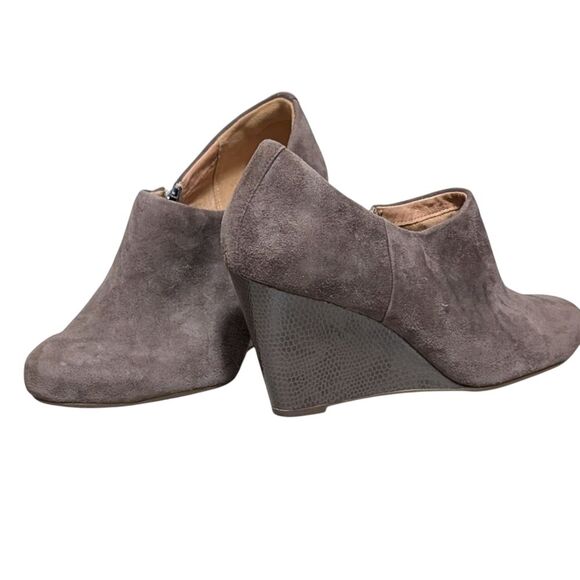 Clark's suede leather wedge bootie size 9M office everyday pumps heels comfort - Picture 4 of 10